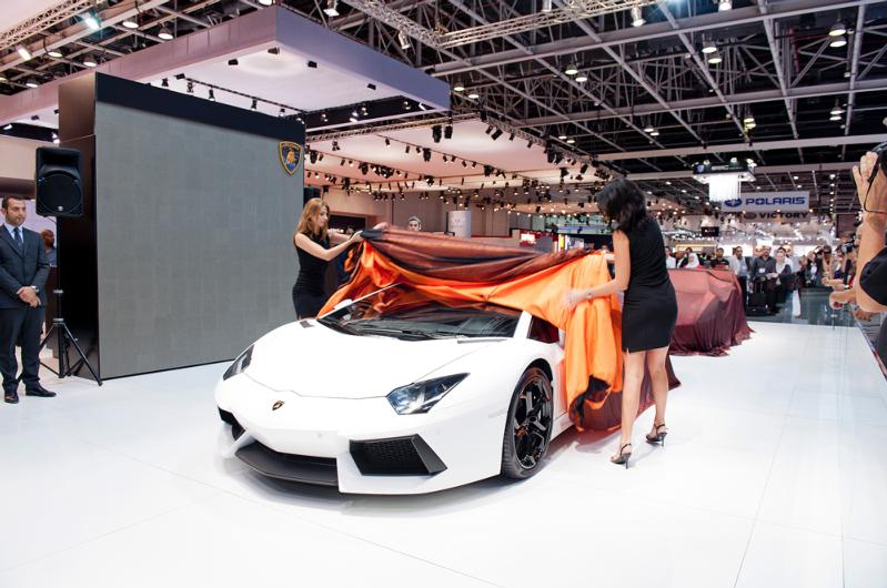 Lamborghini Aventador.jpg